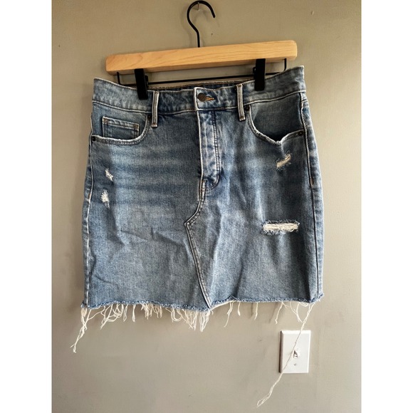 Distressed Denim Mini Skirt Raw Hem Ripped Casual Blue Jean Size 8 Boho Peasant - Picture 1 of 5